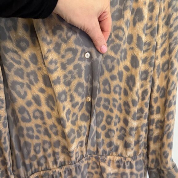 Aritzia Babaton Silk Leopard Print Shirt Dress, Size Small - Picture 11 of 11
